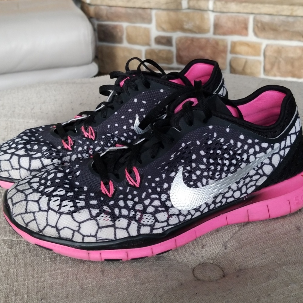 Womens nike shoes
